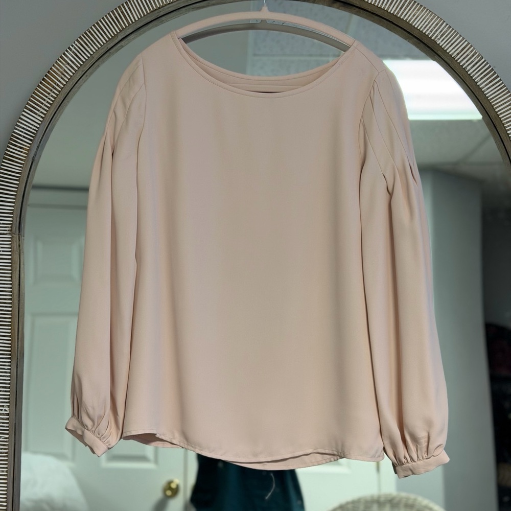 Ann Taylor Soft Blush Long Sleeve Blouse